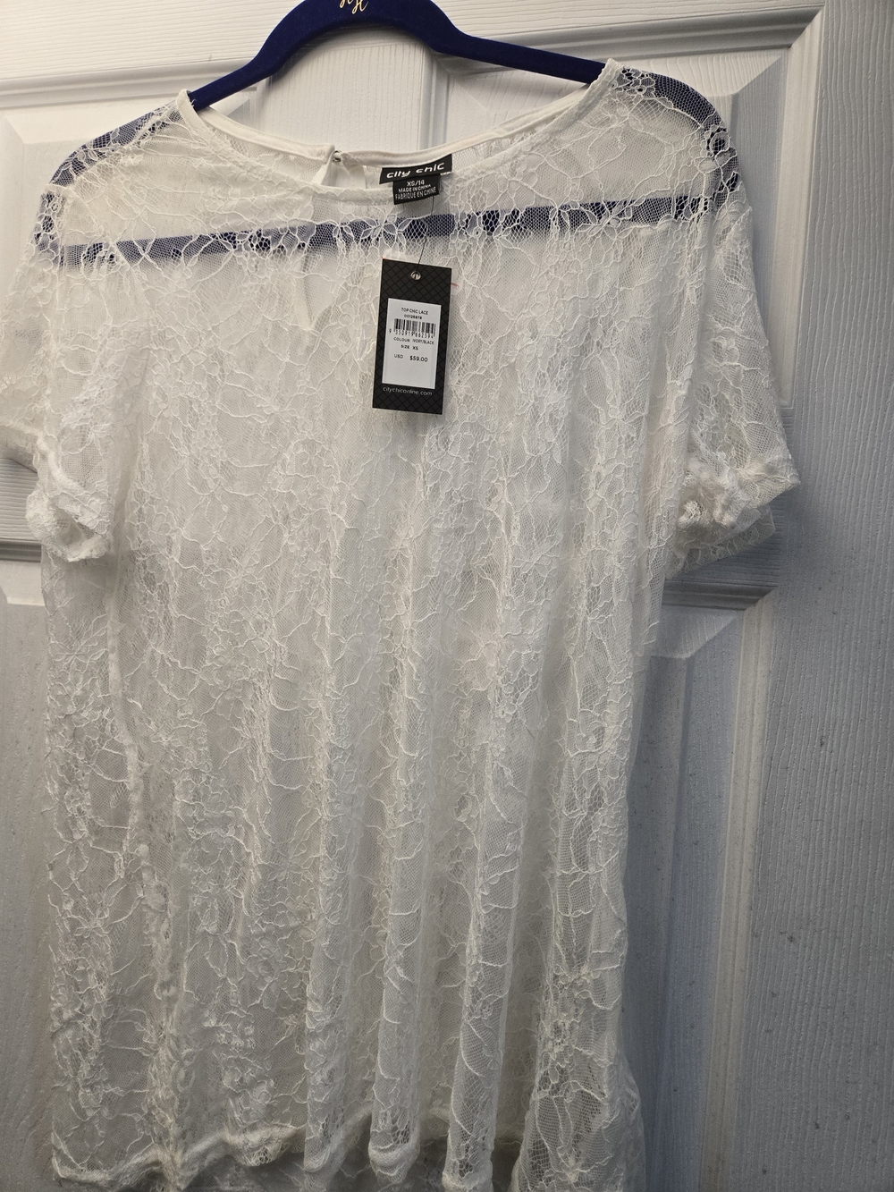 NWT City Chic Ivory Lace Stretch Short Sleeve Top